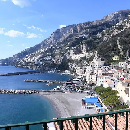 Aparthotel Appartamenti Casamalfi Vista Mare 3*
