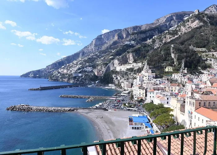 Ξενοδοχείο με διαμερίσματα Casamalfi Vista Mare 3*